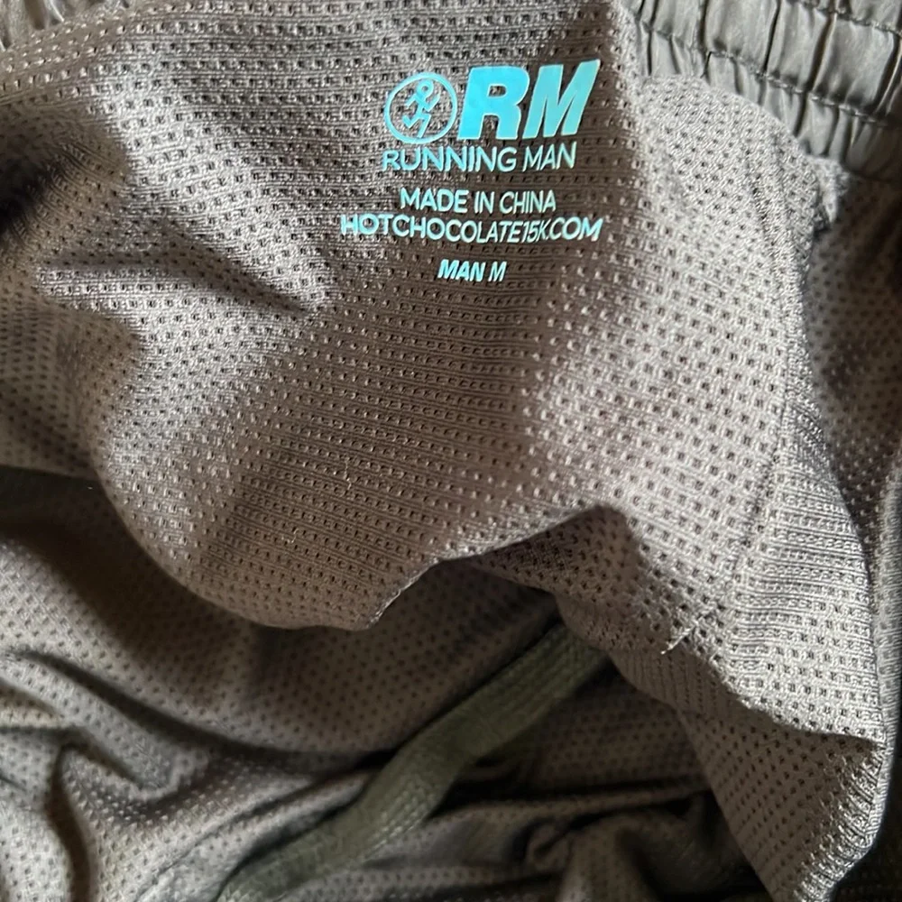 Running man shorts - Picture 3 of 3